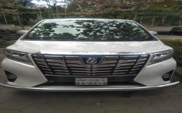 Toyota Alphard 2012 White