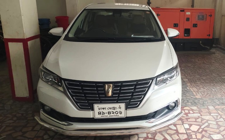 Toyota Premieo 2018