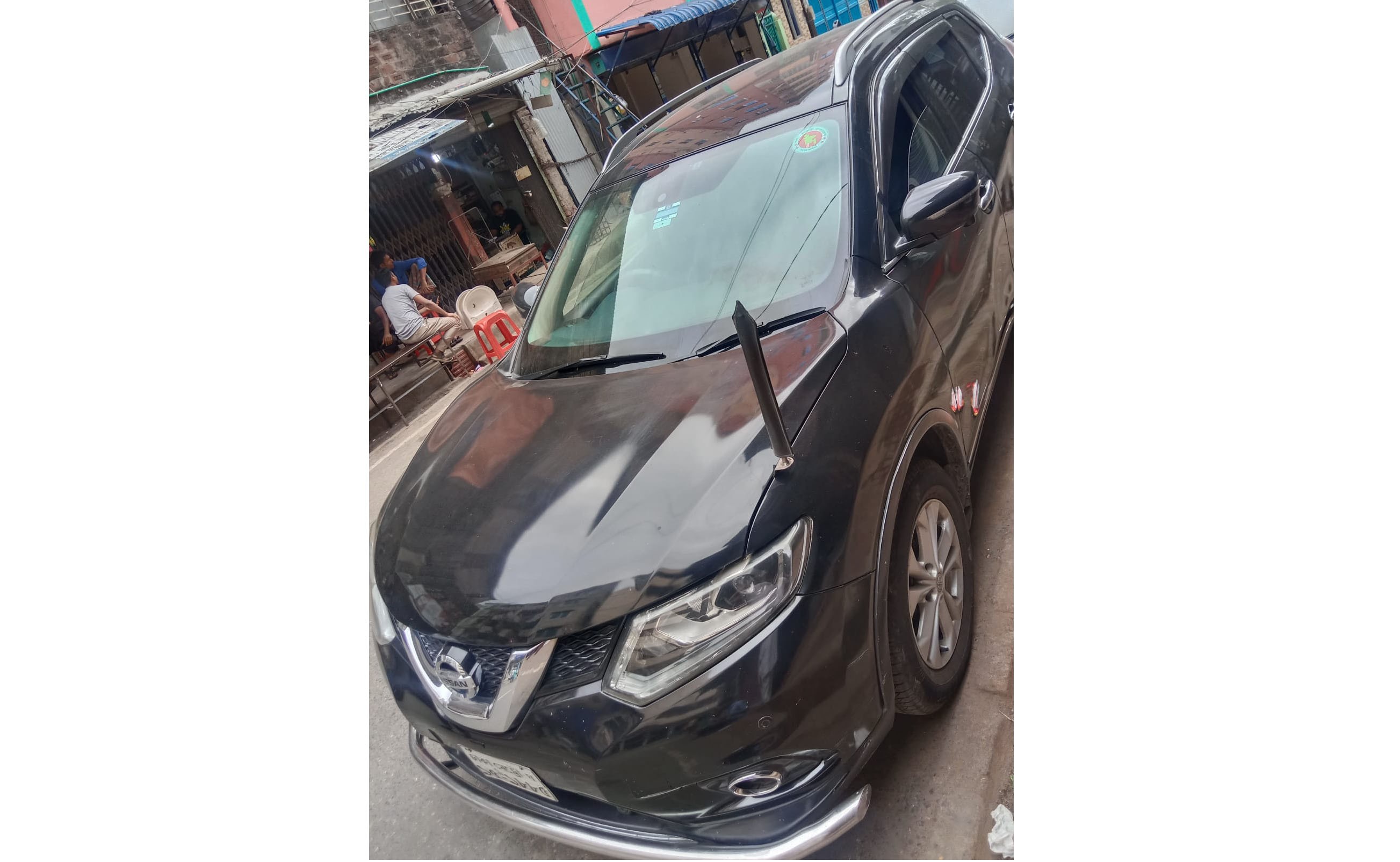 Nissan 2018 Black